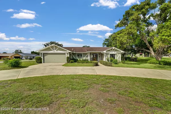 7367 Allen Drive, Weeki Wachee, FL 34613