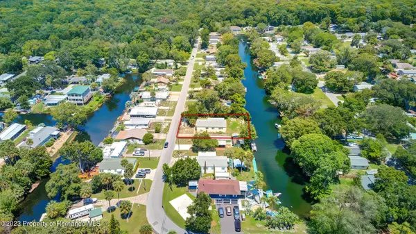 6455 Richard Drive, Weeki Wachee, FL 34607