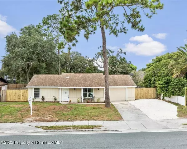 8506 Spring Hill Drive, Spring Hill, FL 34608