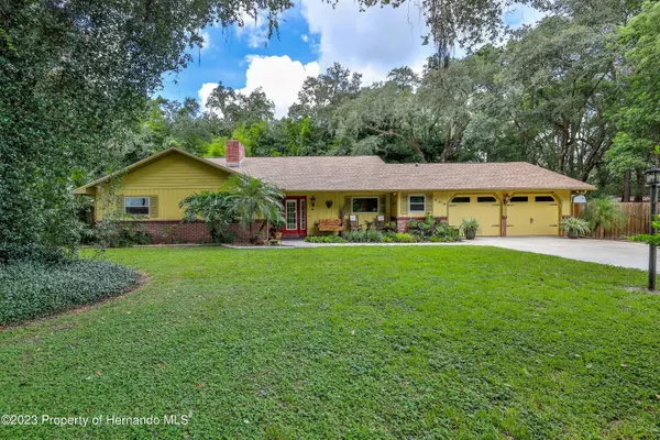 449 Monroe Avenue, Brooksville, FL 34604