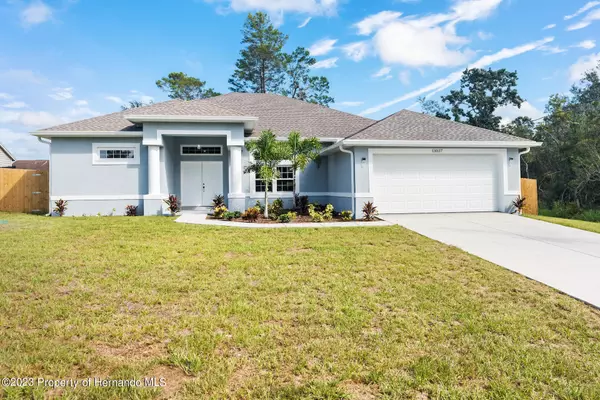 13027 Groveland Street, Spring Hill, FL 34609