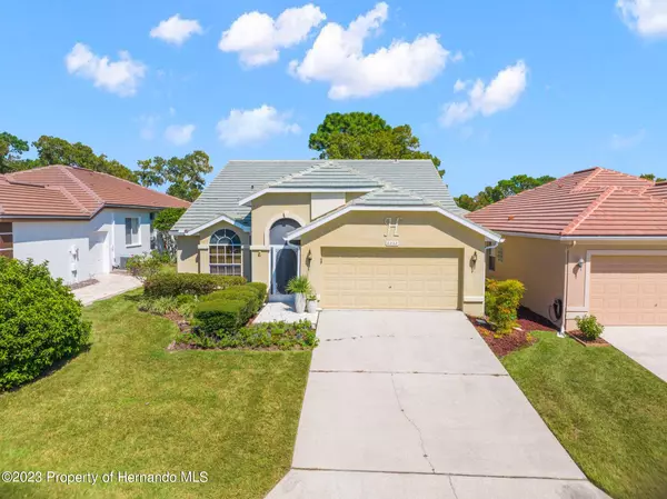 9232 Penelope Drive, Weeki Wachee, FL 34613