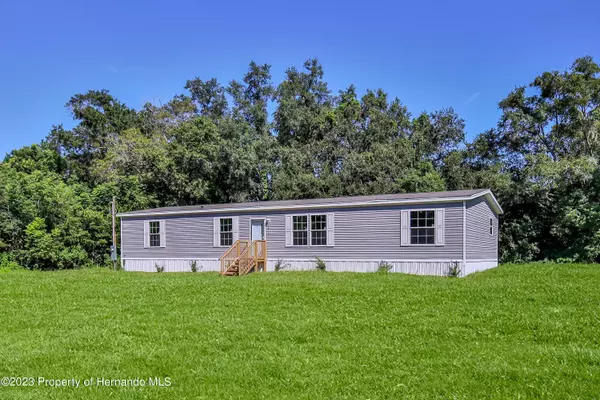 18145 Sandlewood Avenue, Brooksville, FL 34604