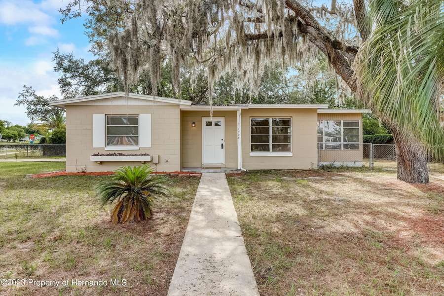 1228 Academy Avenue, Spring Hill, FL 34606