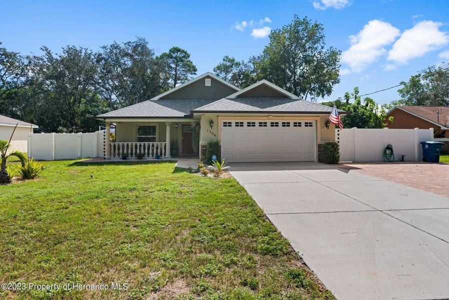 1304 Bishop Road, Spring Hill, FL 34608