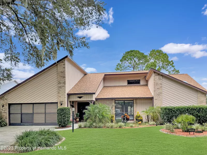 35053 Smoketree Lane, Ridge Manor, FL 33523