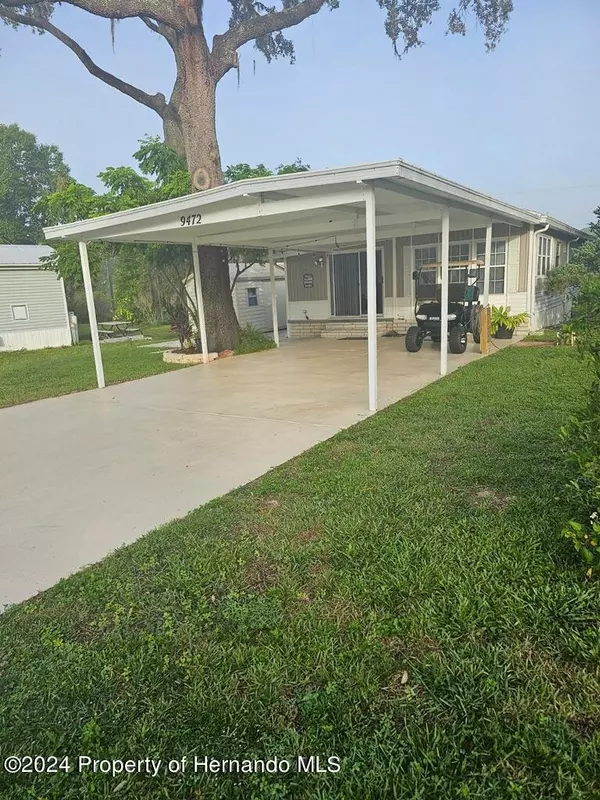 9472 Cougar Drive, Weeki Wachee, FL 34613