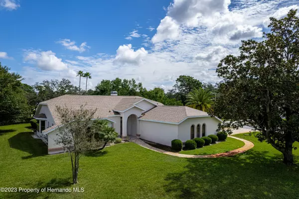 9447 Ashley, Weeki Wachee, FL 34613