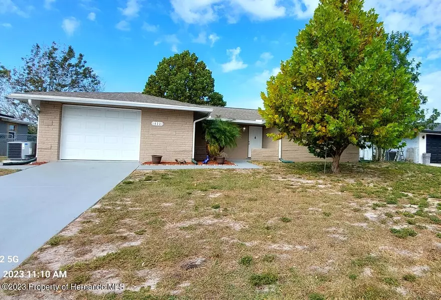 10221 Willow Drive, Port Richey, FL 34668