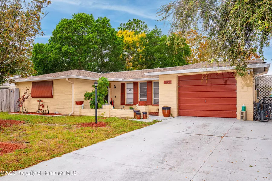 11211 Meadow Drive, Port Richey, FL 34668