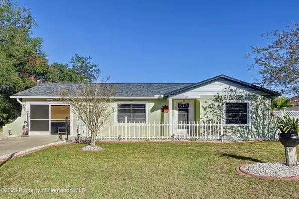 11435 Janet Avenue, Spring Hill, FL 34608