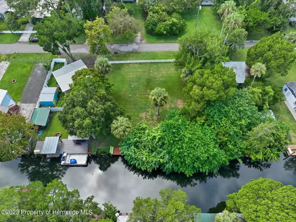 Weeki Wachee, FL 34607,7168 Algonquin Street