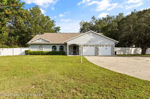 4035 S Gate Point, Homosassa, FL 34446