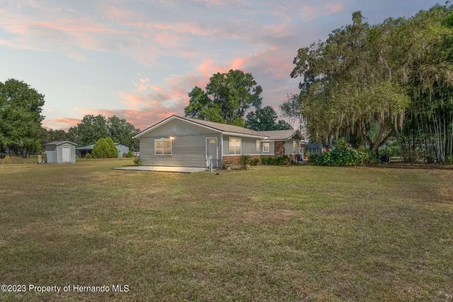 1058 CR 318, Bushnell, FL 33513