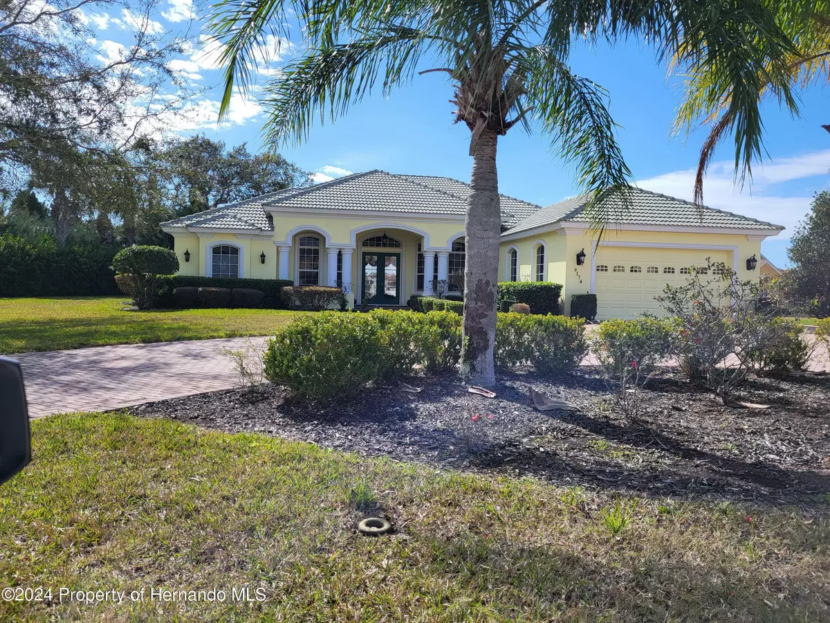 Weeki Wachee, FL 34613,9174 Lake Cypress Loop