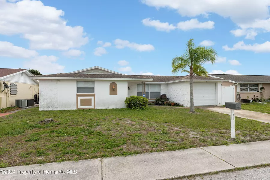 7234 Oakshire Drive, Port Richey, FL 34668