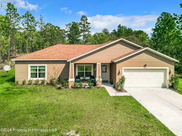 16378 Courlan Road, Weeki Wachee, FL 34614