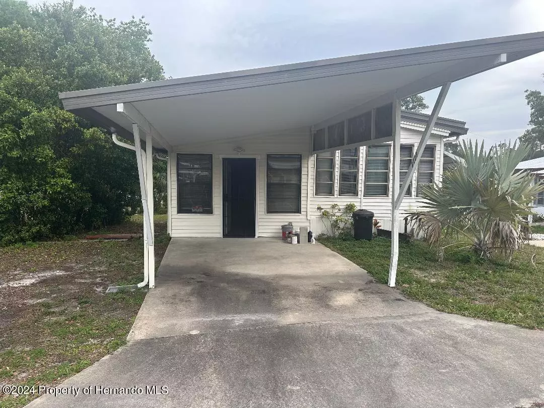 Weeki Wachee, FL 34613,9408 Cougar Drive