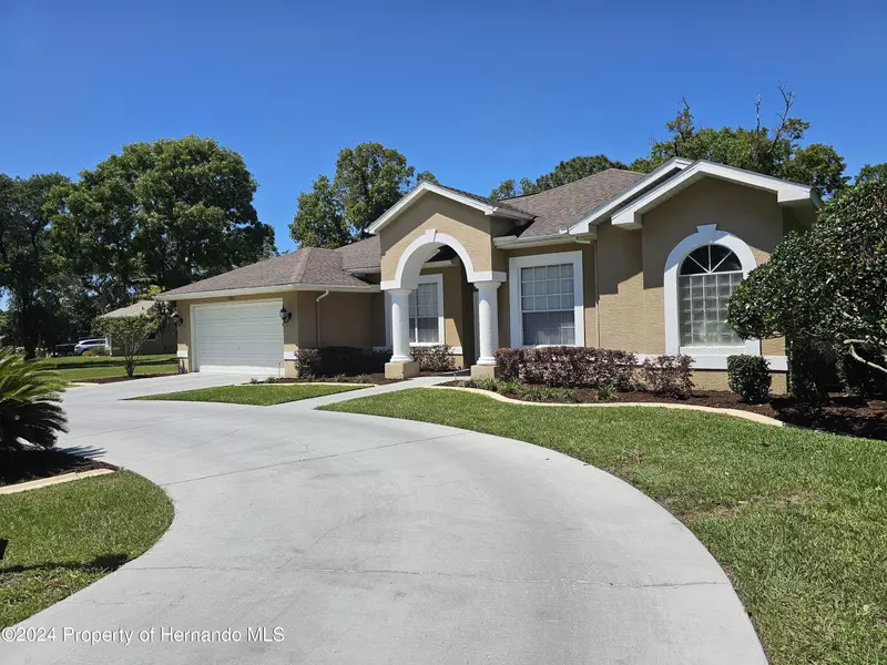 13808 RUDI Loop, Spring Hill, FL 34609