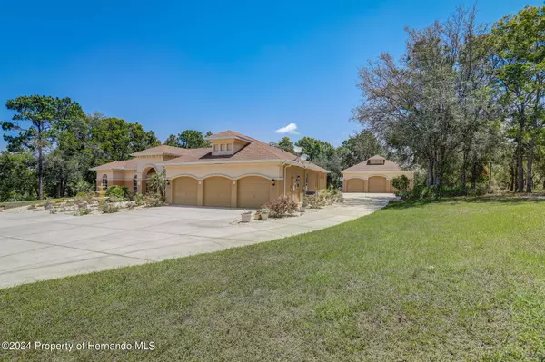 Weeki Wachee, FL 34613,11335 Woodland Waters Boulevard