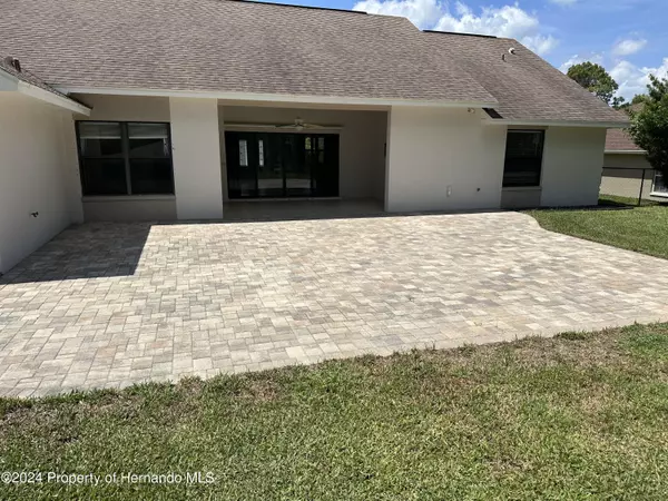 Weeki Wachee, FL 34613,9003 OSTROM Way