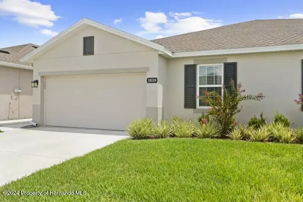 18119 Turning Leaf Circle, Land O' Lakes, FL 34638