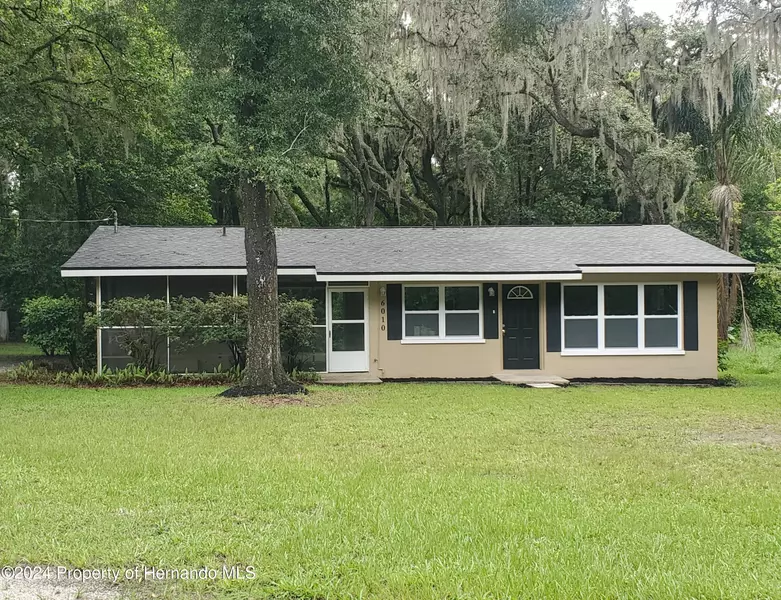 6010 Idle A While Circle, Dade City, FL 33523