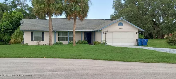 7337 Glasgow Road, Weeki Wachee, FL 34613