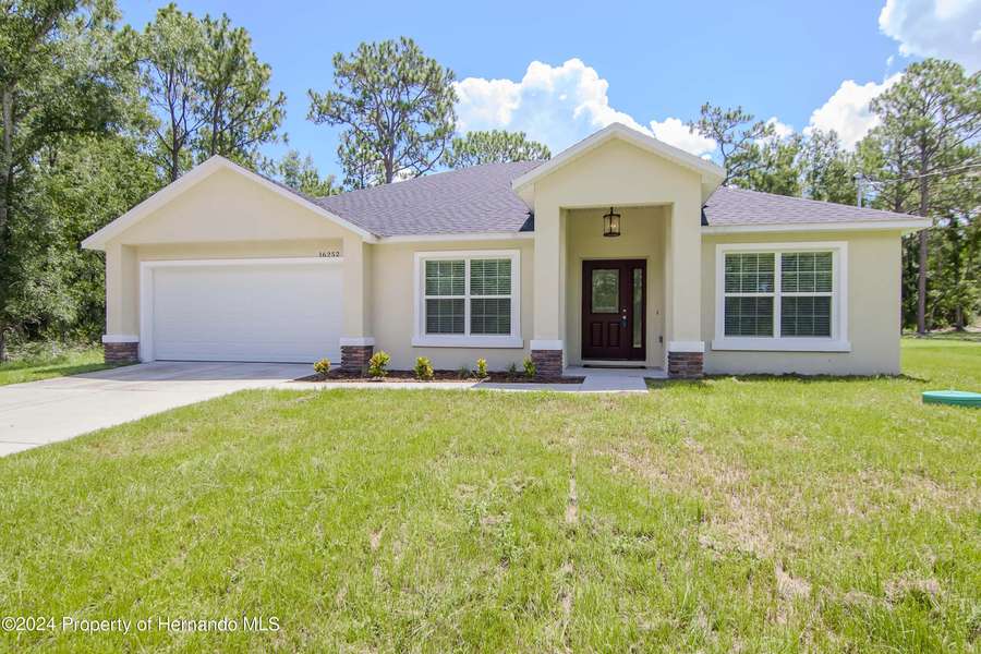 16252 Crane Road, Weeki Wachee, FL 34614