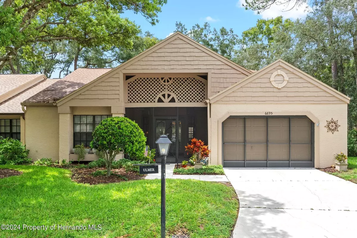 Spring Hill, FL 34606,6695 PIN OAK Court