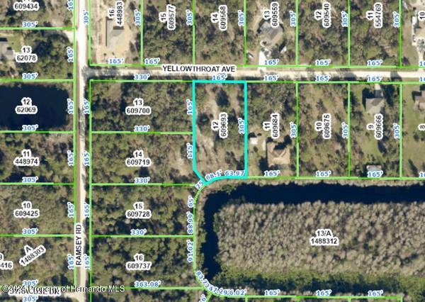 9444 YELLOWTHROAT Avenue, Weeki Wachee, FL 34614