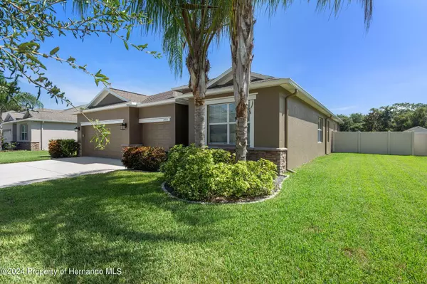 Hudson, FL 34669,13933 Bee Tree Court