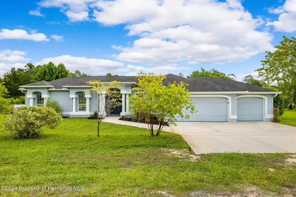 7134 Blackpine Court, Weeki Wachee, FL 34613