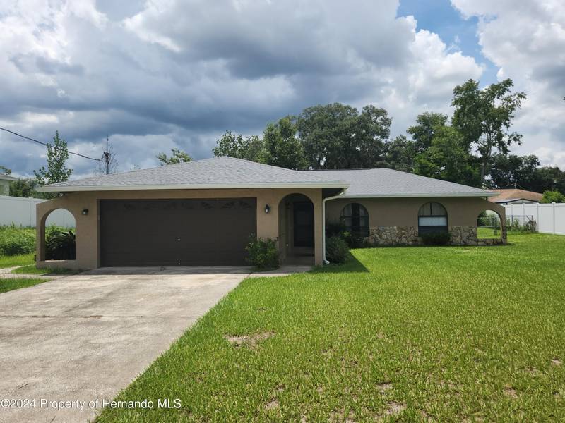 2123 Hawthorne Road, Spring Hill, FL 34609