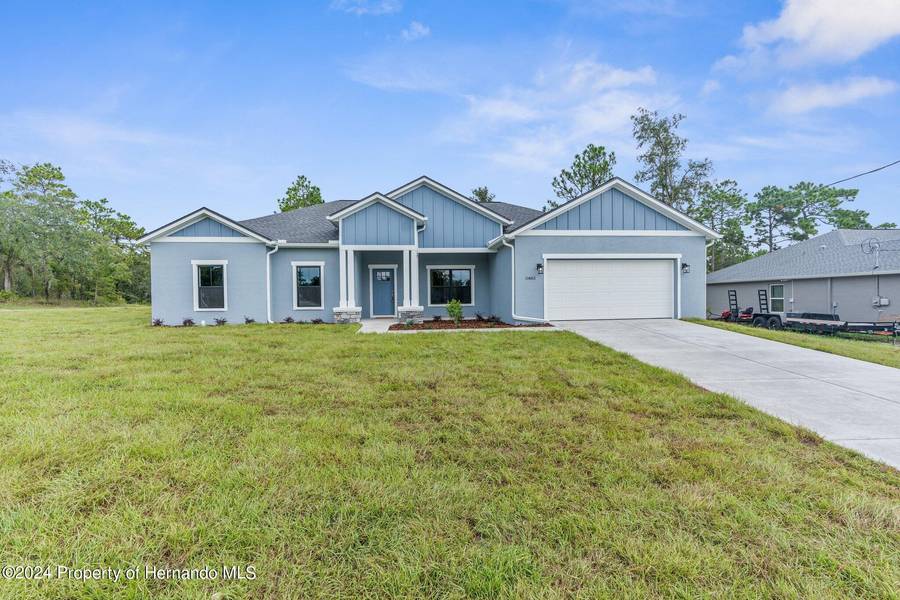 11403 Poorwill Avenue, Weeki Wachee, FL 34614