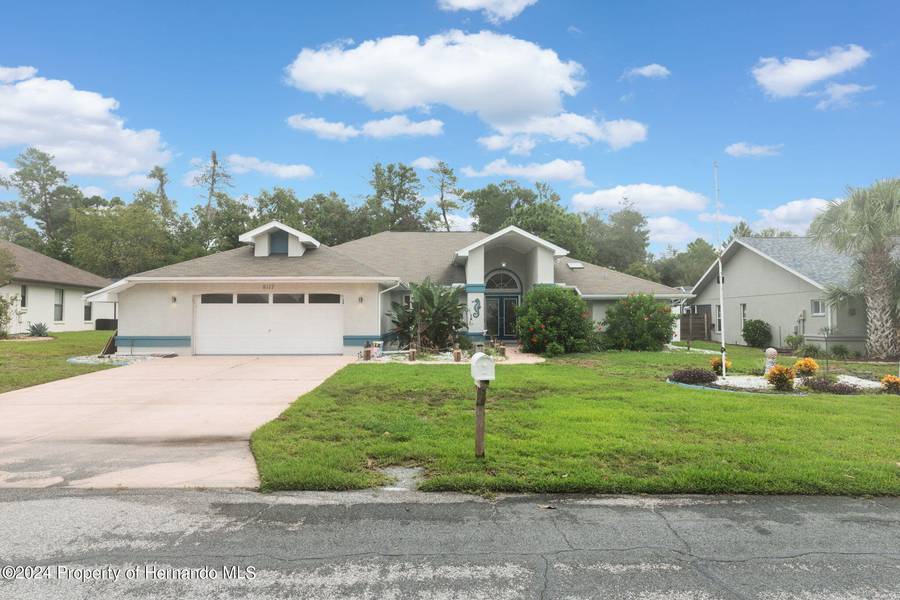 8117 Winding Oak Lane, Spring Hill, FL 34606