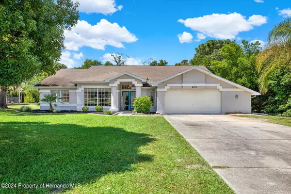 2215 Orchard Park Drive, Spring Hill, FL 34608