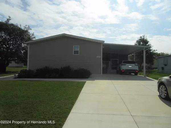 16107 Brookridge Boulevard,  Brooksville,  FL 34613