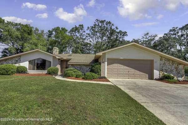 8276 Tranquil Drive, Spring Hill, FL 34606