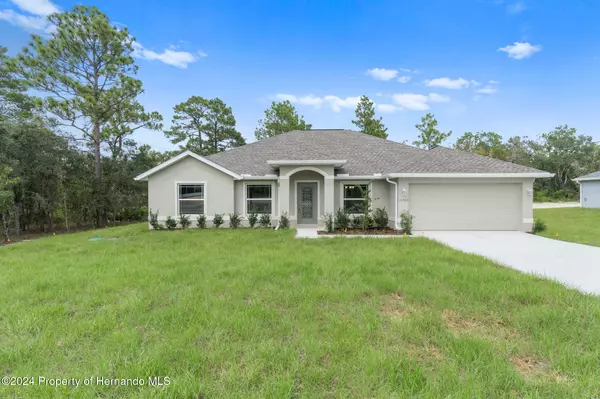 11359 Flower Avenue, Weeki Wachee, FL 34613