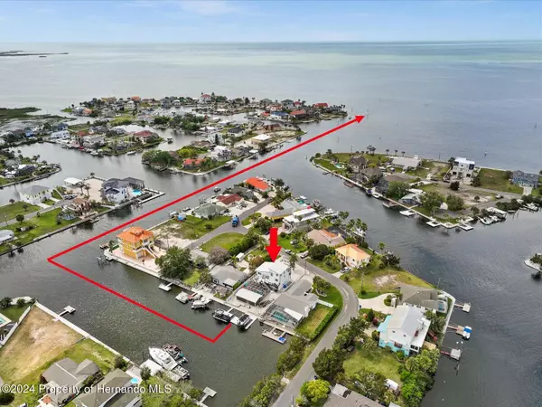 3232 Gulf Coast Drive, Hernando Beach, FL 34607