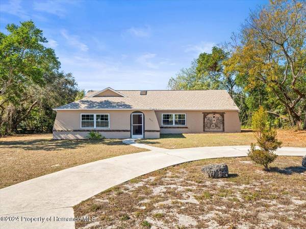 5215 Mentmore Avenue, Spring Hill, FL 34606