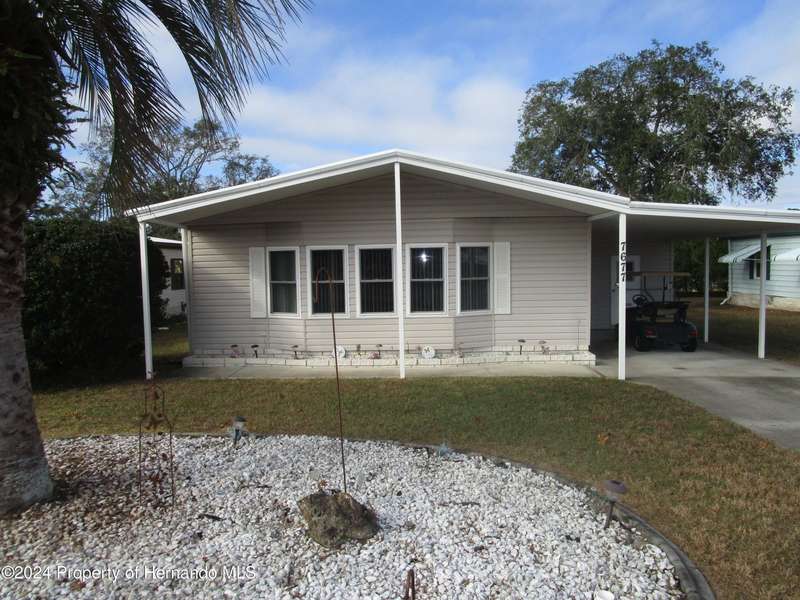 7677 Moriah Avenue, Brooksville, FL 34613