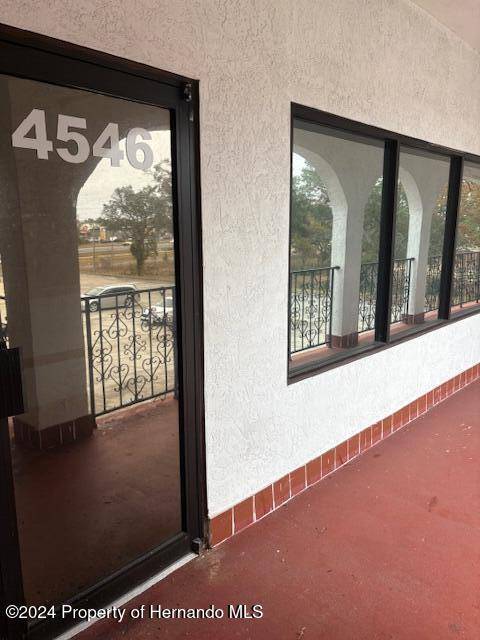 4546 Commercial Way, Spring Hill, FL 34606