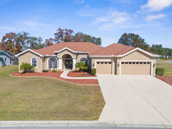 8320 Maybelle Drive, Weeki Wachee, FL 34613