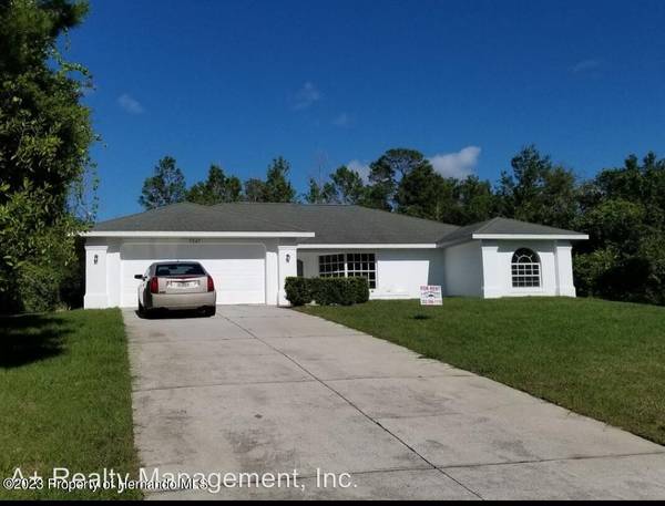 7247 river country Drive, Weeki Wachee, FL 34607