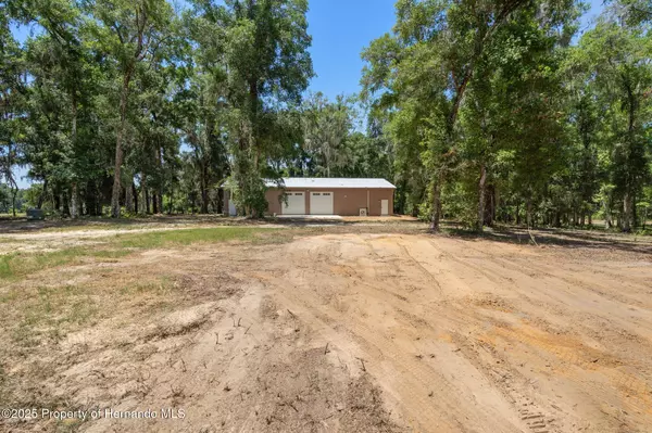 11440 S Pleasant Grove Road, Floral City, FL 34436