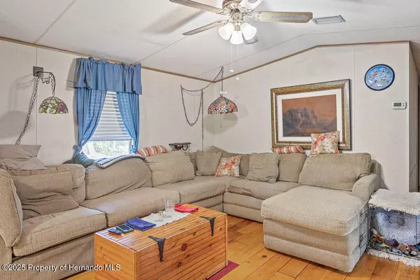 Webster, FL 33597,12218 SW 40th Street