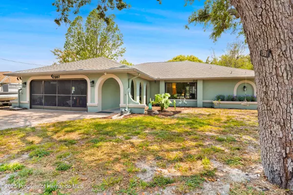 Spring Hill, FL 34606,7660 Holiday Drive