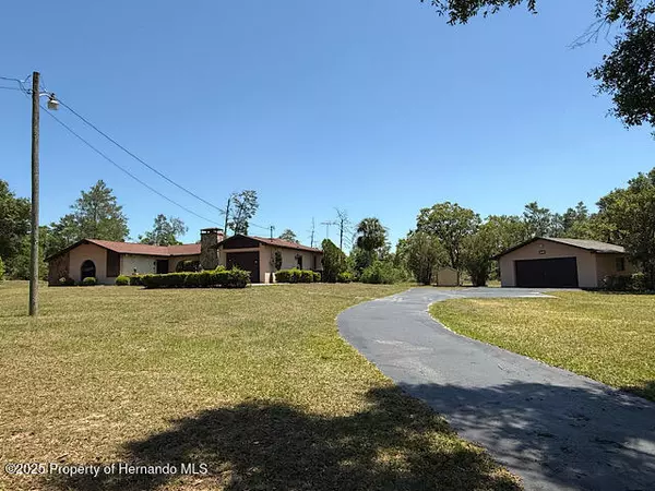 4244 Nancy Creek Boulevard, Brooksville, FL 34602